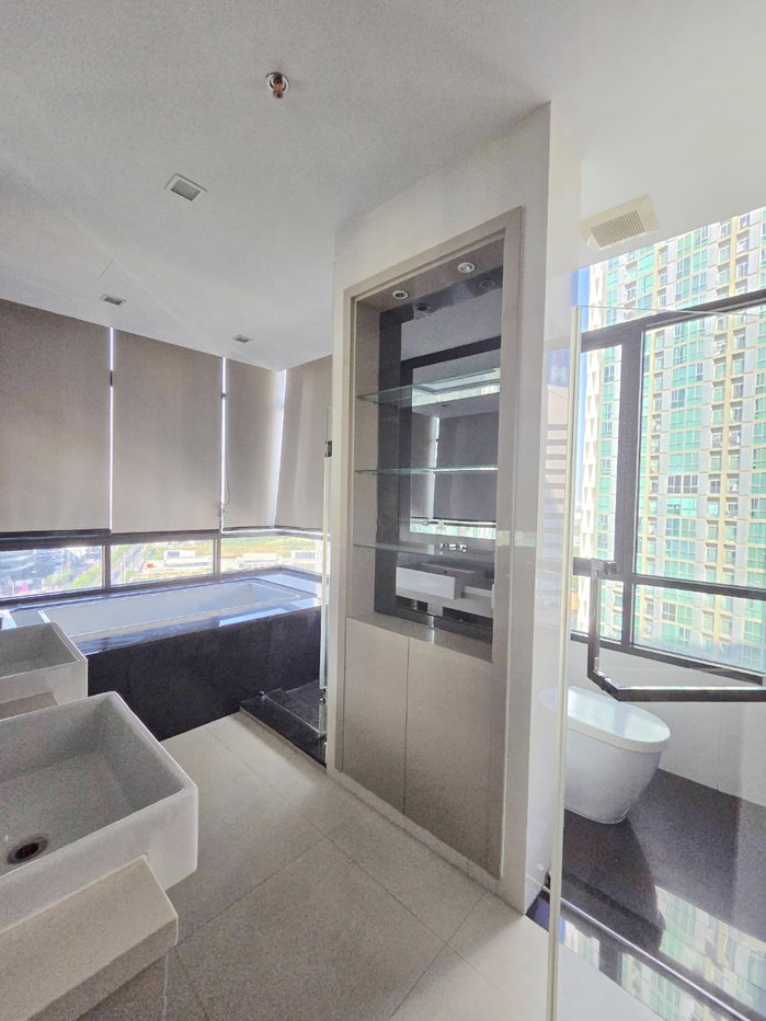 รูป 🌟 Ivy Ampio ห้องสวย 2 นอน พร้อมวิวสุดปัง @ห้วยขวาง 45,000.-

🏙️ Luxury Condo Ivy Ampio 82 ตร.ม. ใกล้ BTS เตรียมอุดมศึกษา ส่งท้ายปีลดราคาพิเศษ! - รูปที่ 8/9