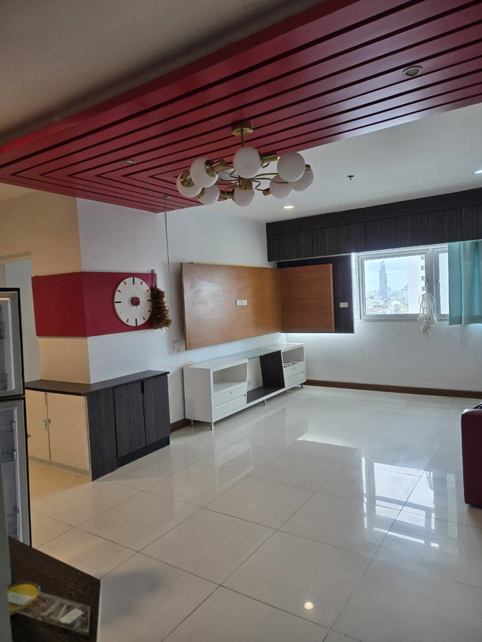 รูป คอนโดหรู 2 ห้องนอน St.Louis Grand Terrace ใจกลางพระราม 3
เช่าเพียง 35,000 บาท ต่อเดือน! พร้อมสิ่งอำนวยความสะดวกครบครัน - รูปที่ 1/8