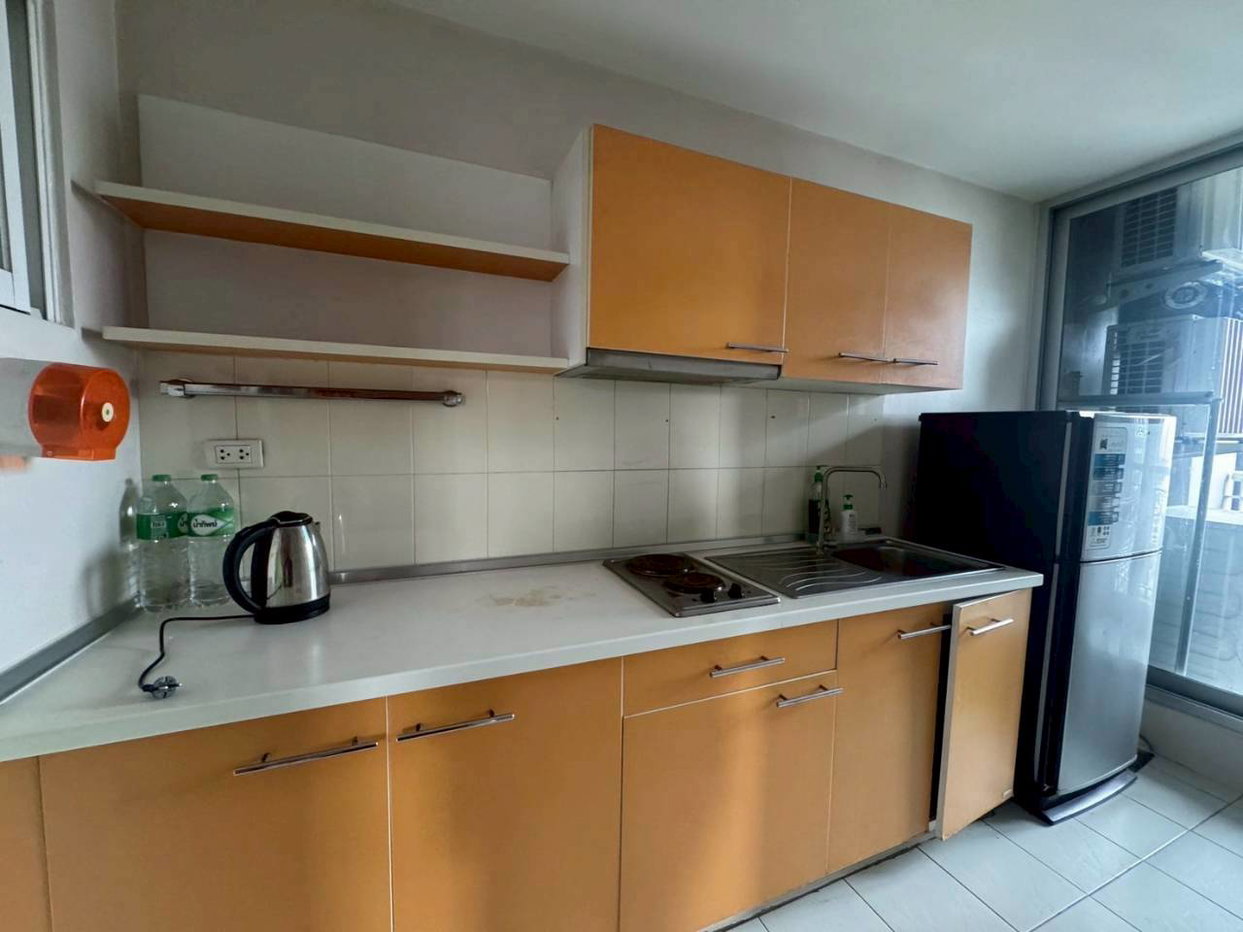 picture For Sale: Condo Life@Ratchada - Huaikhwang ð 1 Bedroom, Prime Location! - 6/9