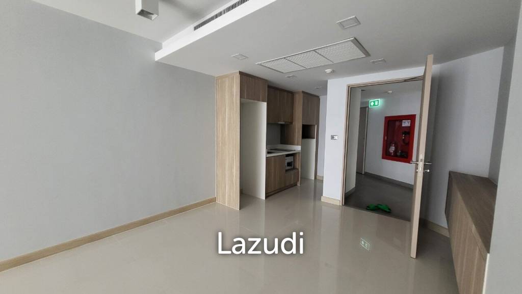 picture The Pine : 1 Bedroom Condo With Pool View - 4/10