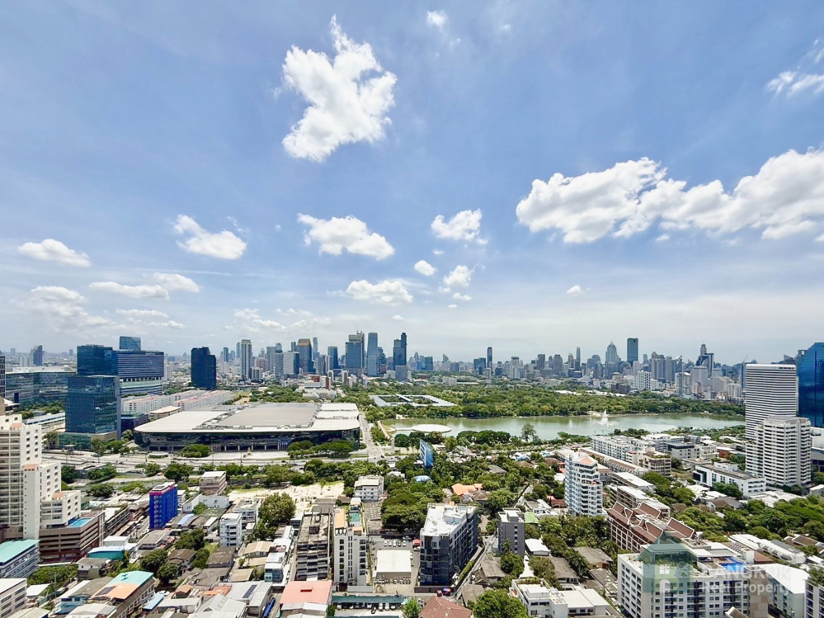 picture Aguston Sukhumvit 22 | Luxury 3-Bedroom Residence near BTS Phrom Phong - 14/14