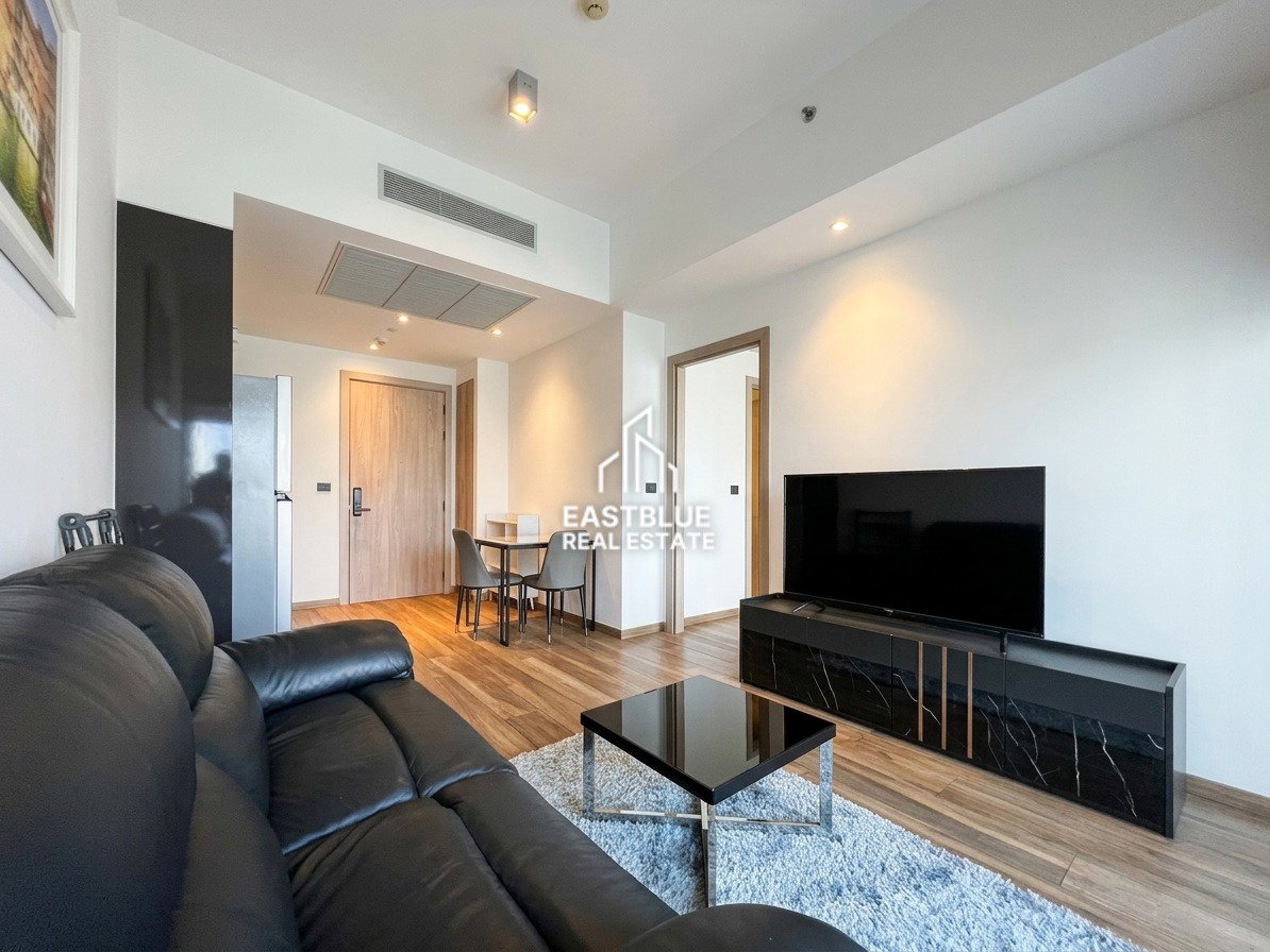 picture Rent The Lofts Asoke Condo: 1 Bed, 1 Bath Near MRT Sukhumvit! 🏙️ - 1/9