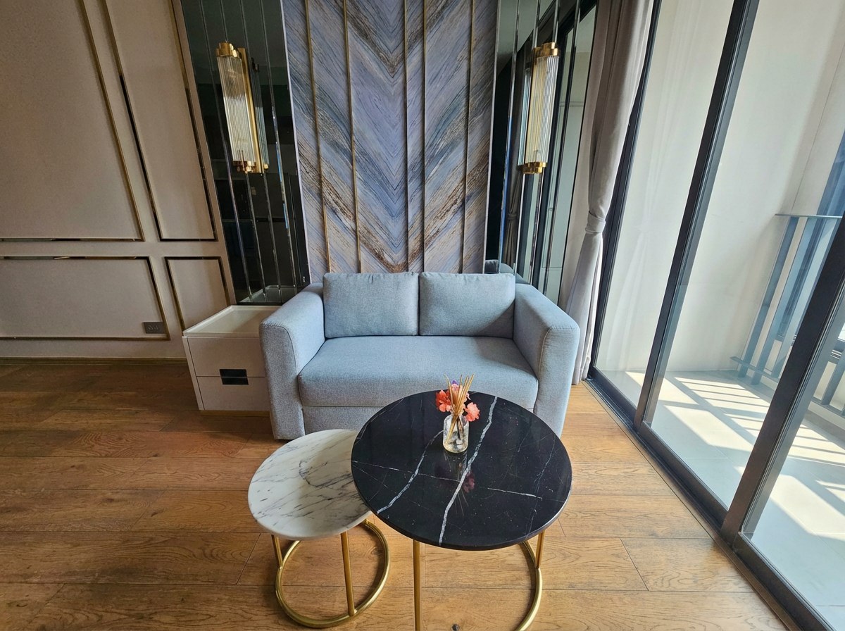 picture For Sale: Q Chidlom Phetchaburi 2-Bed on near BTS Chidlom ð - 2/10