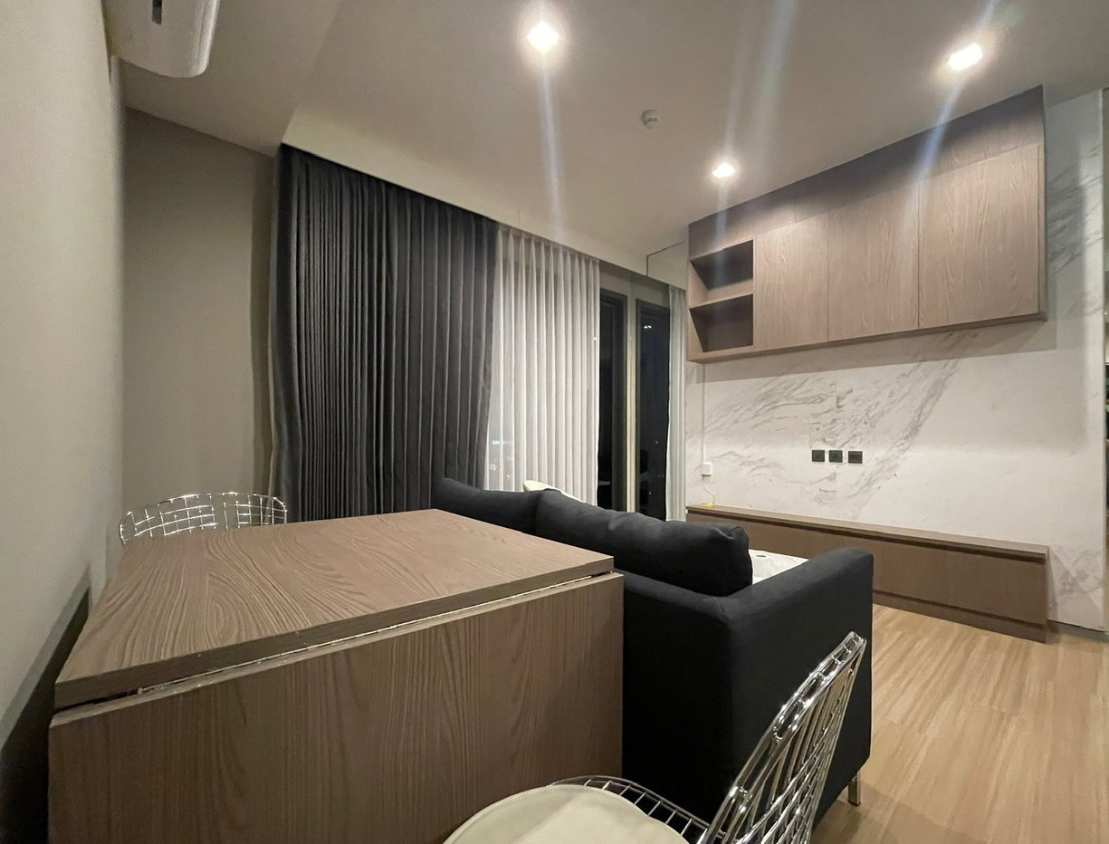 picture For Sale: M Jatujak 2-Bedroom Near BTS Mo Chit 🏙️ - 1/8