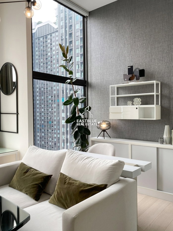 picture For Sale: Chewathai Residence Asoke Condo 🏙️ Makkasan Garden View, Private Corner Unit - 1/8