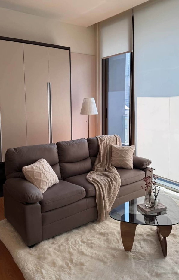 picture Experience Luxury at Saladaeng One Condo - 4/8