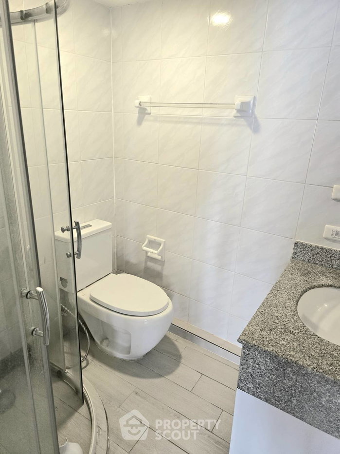 picture Spacious 2-BR 132 Sqm For Sale At Omni Tower Near BTS Nana (ID 825658) - 5/7
