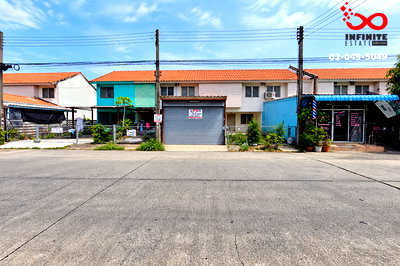 ทาวน์โฮม ธัญบุรี ปทุมธานี : ขายทาวน์เฮาส์ 2 ชั้น 16.4 ตร.ว. บ้านเอื้ออาทรรังสิต (คลอง 9) ปทุมธานี ติดถนนเมนโครงการ 