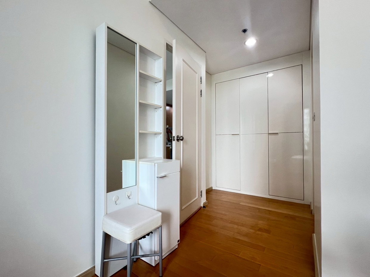 picture For Rent: Villa Asoke Condo 🚇 1 Bed 1 Bath, 48 sqm Near MRT Phetchaburi! - 4/8