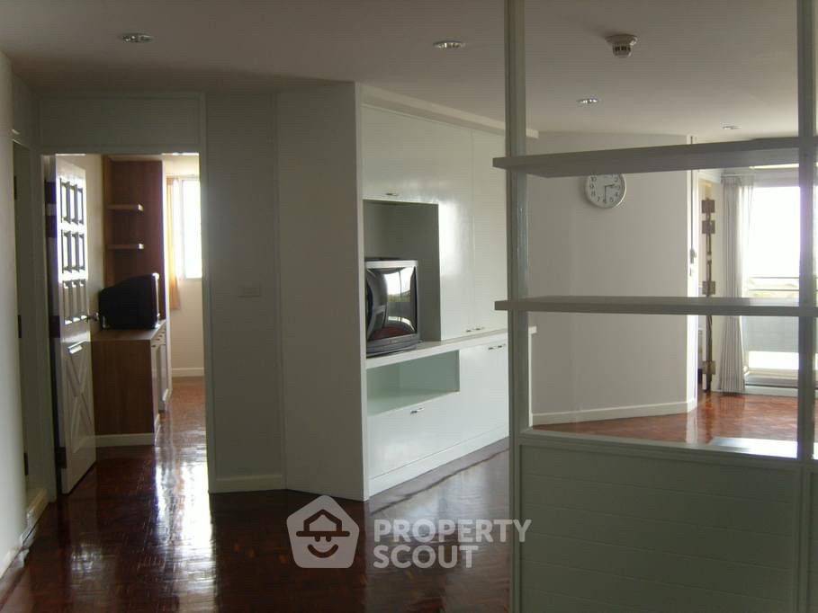 picture 3-BR Condo at Tai Ping Towers Sukhumvit 63 near ARL Ramkhamhaeng (ID 1859833) - 5/9