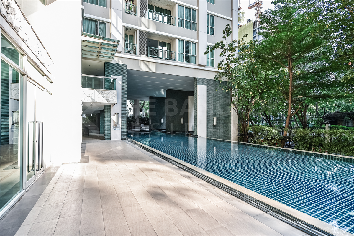 รูป 🏙️ Chic Condo at The Address Chidlom! 1BR, 55sqm, 8.4M THB 💸
Unbeatable Location: Steps to BTS, Central Chidlom, Central World 🏪 - รูปที่ 5/9
