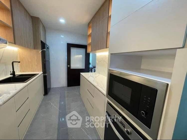 picture 37th-Floor 3-BR 230 Sqm Sathorn Gardens, MRT Silom (ID 3415005) - 5/17