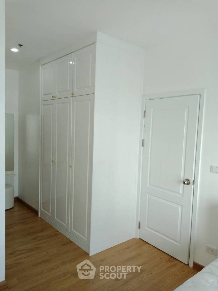 รูป คอนโด สตูดิโอ ที่ ไฮฟ์ สาทร ใกล้ BTS กรุงธนบุรี (ID 3424034) - รูปที่ 4/5