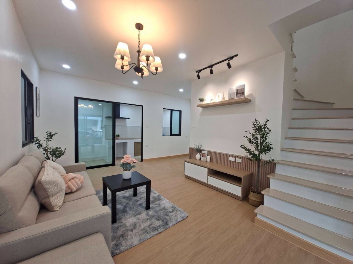 รูป 🏡 บ้านหลังมุม ต้นโครงการ ทำเลทอง! ทาวน์โฮมหลังใหญ่ 24.6 ตร.ว. | ลุมพินี ทาวน์วิลล์ วัดลาดปลาดุก-บางไผ่สเตชั่น - รูปที่ 2/11