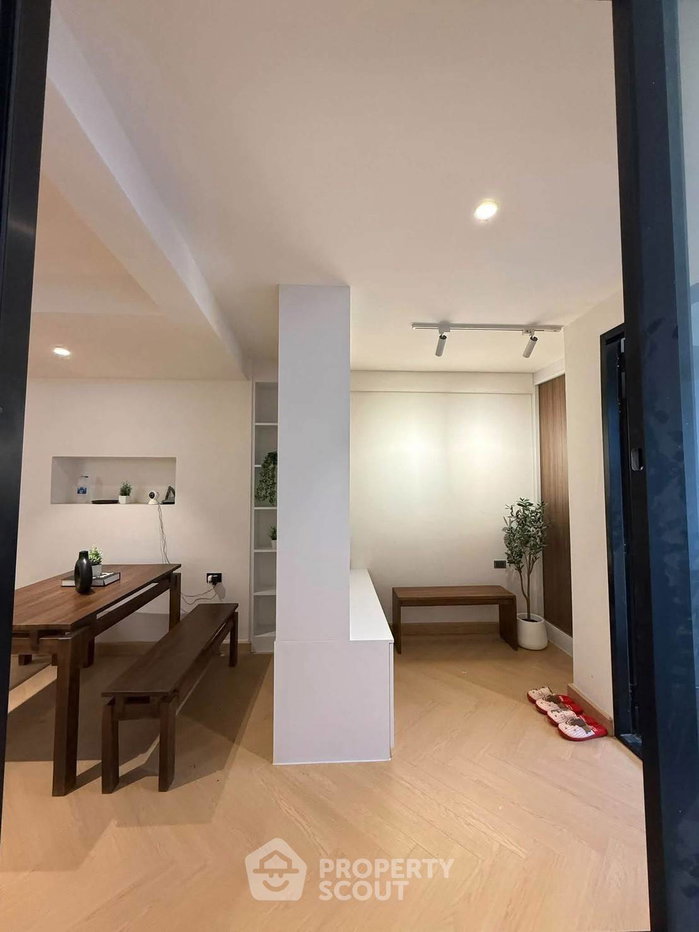 picture 3-BR Townhouse At Private Courtyard Residence 41, Chatuchak (ID 3420853) - 11/18
