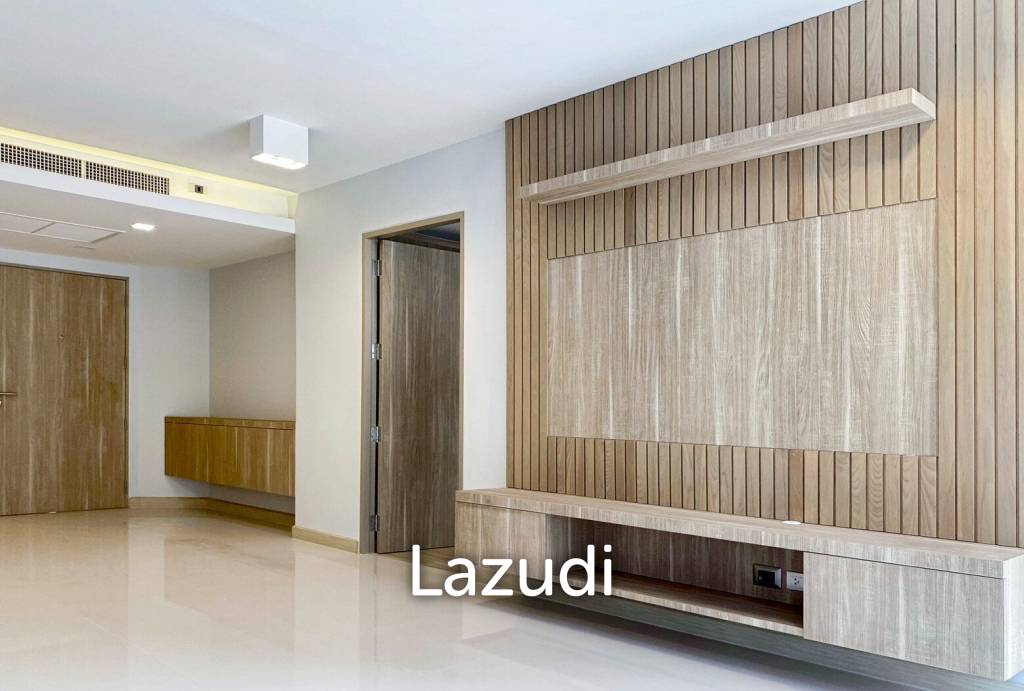 picture The Pine : 1 Bedroom Pool View Condo - 2/14