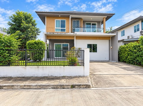 For Sale House , Pruklada Mahachai , corner unit , Bang Ya Phraek , Mueang Samut Sakhon , Samut Sakhon , CX-180451 ✅ Live chat with us ADD LINE @connexproperty ✅