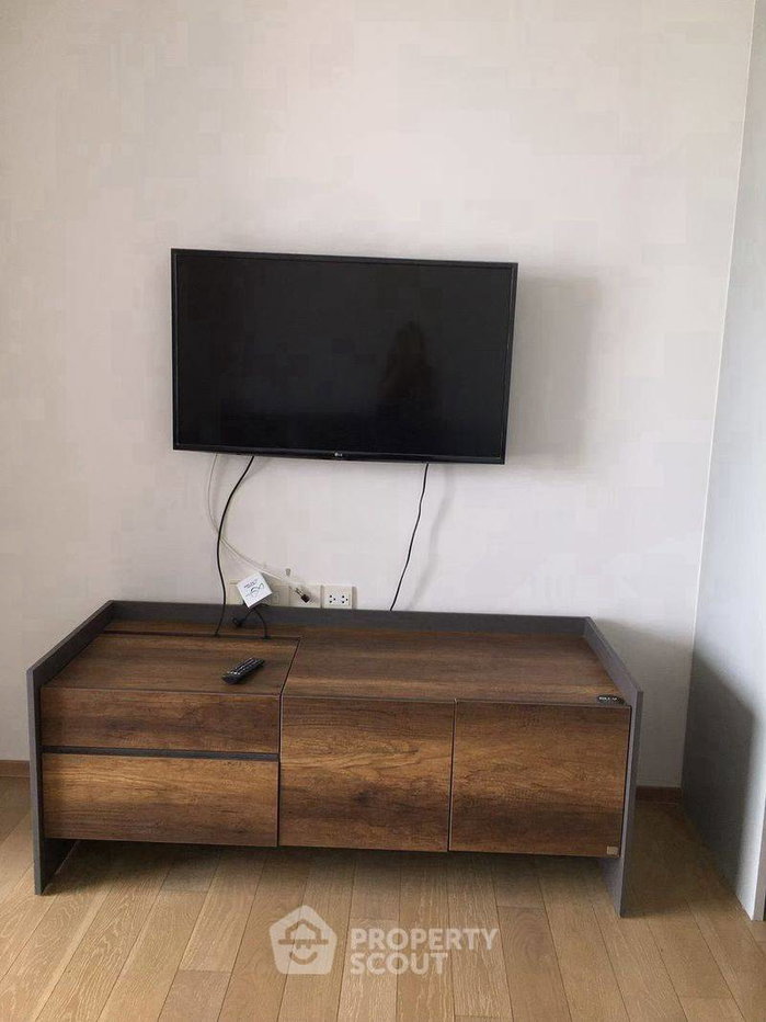 picture 200m From BTS Surasak: 1-BR Condo At Noble Revo Silom (ID 3429215) - 1/5
