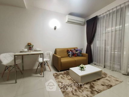 Great Value 1-BR At Le Cote Sukhumvit 14 Near BTS Asoke (ID 1988242)