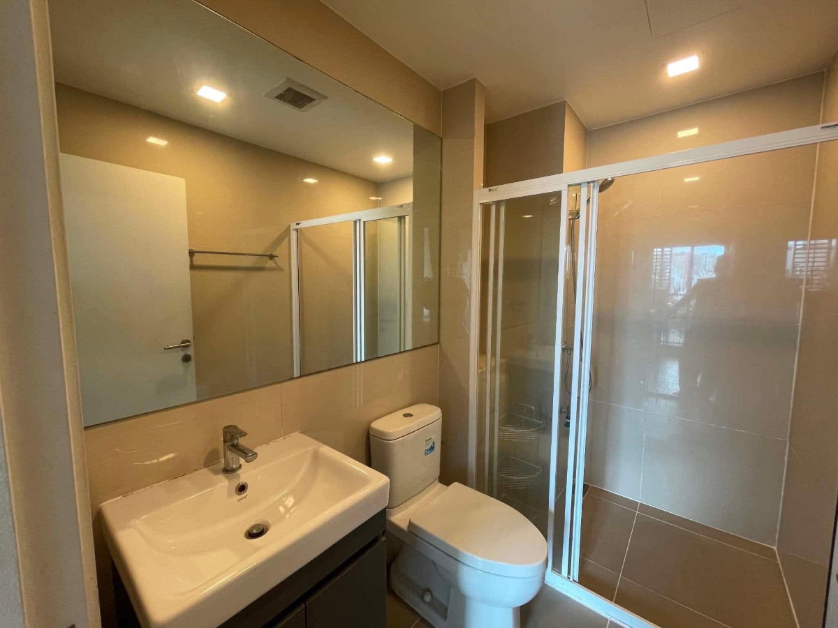 picture Condo for RENT : Modiz Sukhumvit 50 𝐒𝐢𝐳𝐞 : 30 sqm. 1 Bed 1 Bath /City view 𝐅𝐥𝐨𝐨𝐫 : 8 Building : C ✅ Fully furnished - 6/9