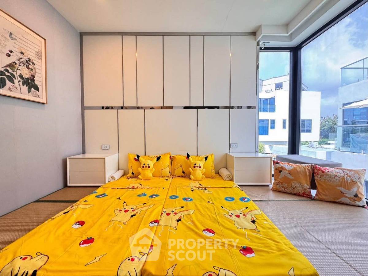 picture 300 Sqm 4-Bedroom Villa For Sale In Phratamnak (ID 3426310) - 8/29