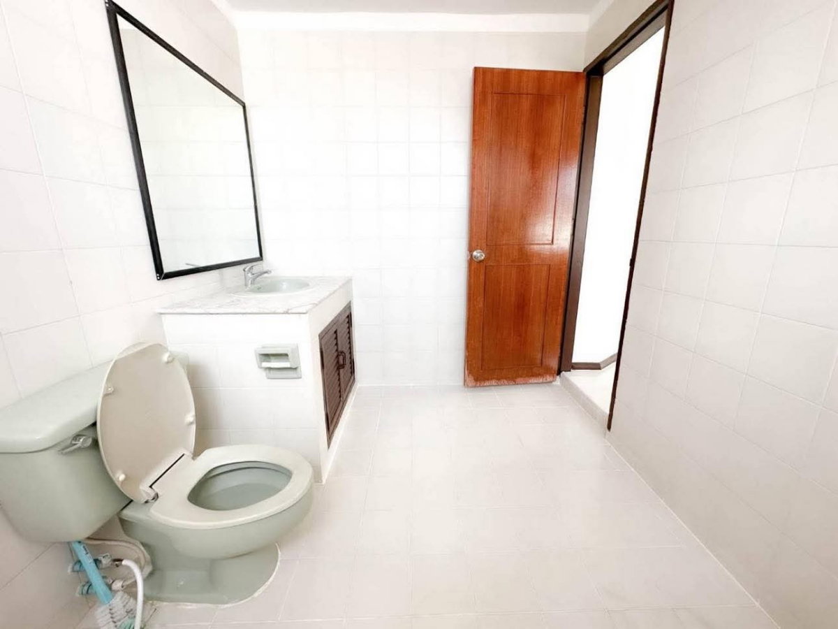 รูป ให้เช่า บ้านแฝด 4 ชั้น Home Avenue สุขุมวิท 101/1 | Pet Friendly | 3 ห้องนอน 4 ห้องน้ำ | Fully Furnished - รูปที่ 13/19