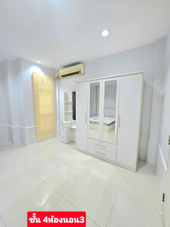 รูป 🏡✨ FOR RENT หมู่บ้านกลางเมือง บริติชทาวน์ ศรีนครินทร์ 3 ห้องนอน 4 ห้องน้ำ หลังมุม 4 ชั้น | ศรีด่าน 24 | ทำเลดี - รูปที่ 13/20