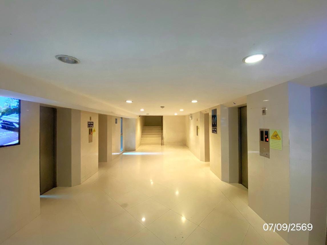 picture OFFICE 597.6 Sq.w. Bang Kapi Bangkok for 20.6M - 36/41
