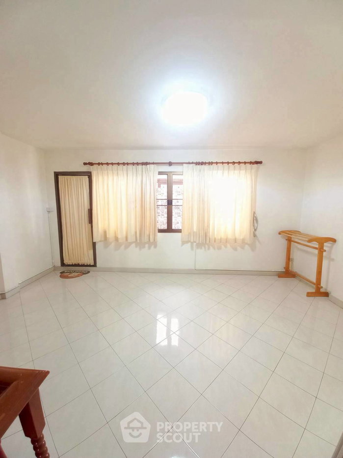 รูป ทาวน์เฮ้าส์ 3 ห้องนอน 150 ตร.ม. ขาย Baan Klang Muang Rama 9 Soi 43 (ID 3428491) - รูปที่ 6/15