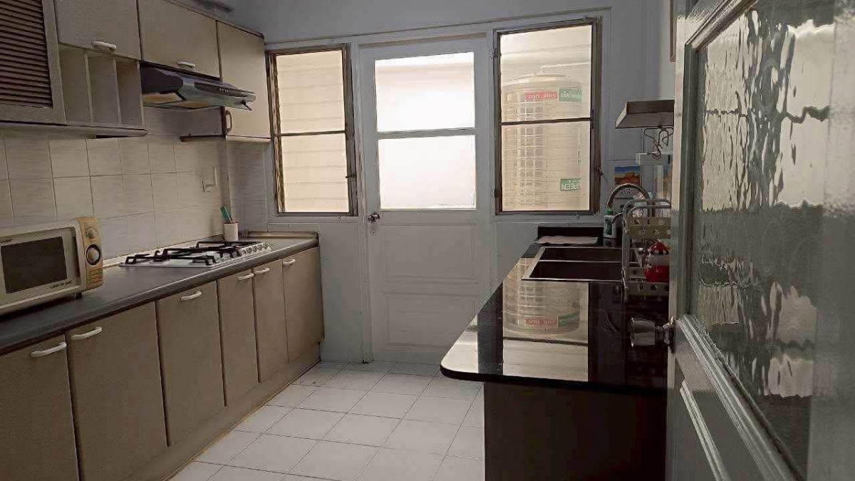 รูป ให้เช่า ทาวน์เฮ้าส์ สุขุมวิท 54 | 185 ตร.ม. | 4 ห้องนอน | Fully Furnished | ใกล้ BTS อ่อนนุชประมาณ 5 นาที - รูปที่ 11/12