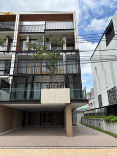 รูปภาพ เช่าโฮมออฟฟิศ ดิ เอเลเมนท์ พระราม 9 สวนหลวง เขต สวนหลวง กรุงเทพ CX-181361 ✅ ทักไลน์ @connexproperty ตอบทันที ทีมงานมืออาชีพ ✅