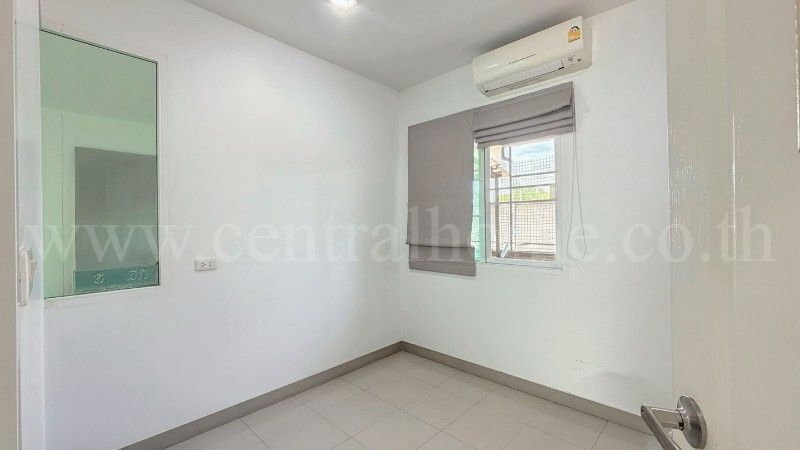 รูป บ้านแฝด สไตล์บ้านเดี่ยว โกลเด้น นีโอ รามอินทรา-วงแหวน ต่อเติมครบ พร้อมอยู่ - รูปที่ 12/32