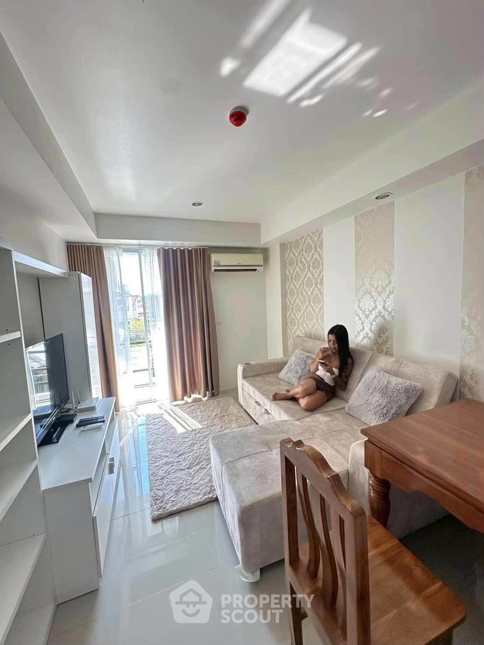 picture 1-BR Condo At The Mountain Condo Khaotalo, East Pattaya (ID 3426467) - 8/10
