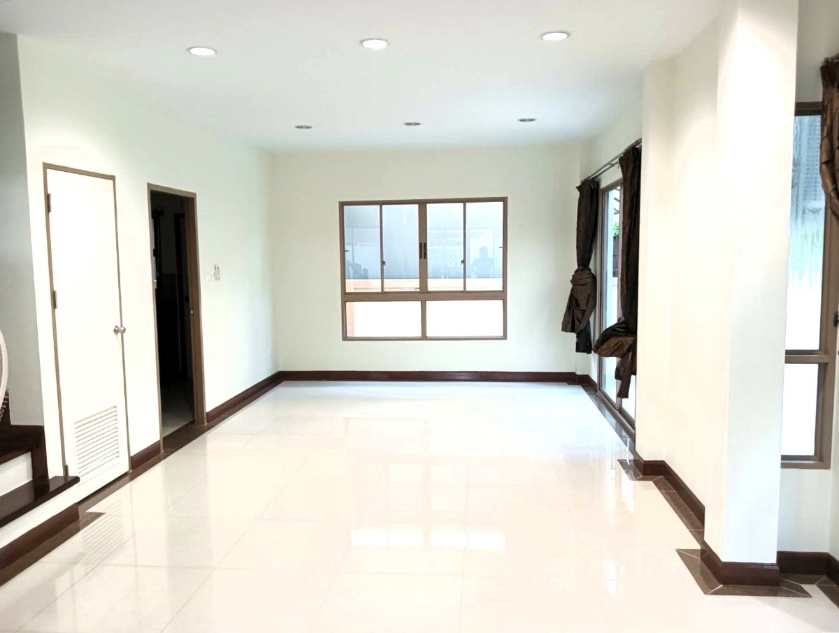 รูป ขายบ้านแฝด 2 ชั้น หมู่บ้าน นนทรี รีเจ้นท์ ราชพฤกษ์ Nontree Regent Ratchapruek ขนาด 36.3 ตร.วา ฮวงจุ้ยบ้านดี มั่นคง ปลอดภัย บ้านสวย พร้อมอยู่ - รูปที่ 7/18