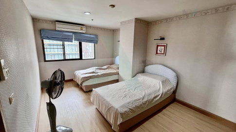 🚩 For Rent Condo THE ROYAL PLACE 2 Building 1, Floor 18,2 bed room, Room size 93.00 sqm