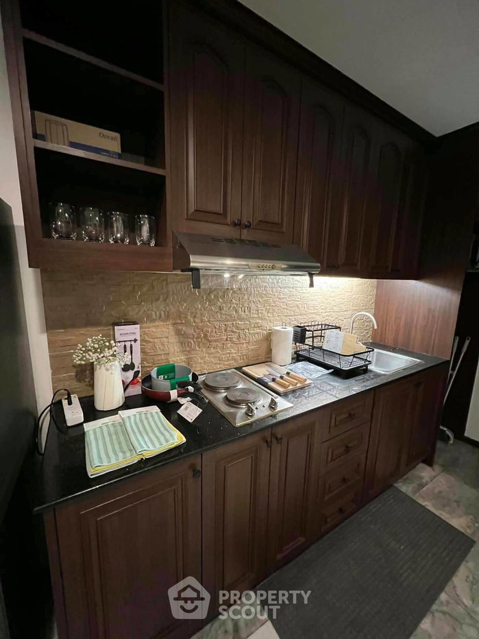 picture 2-BR Condo at Siam Oriental Twins Pratumnak close to Phratamnak (ID 3431364) - 4/16