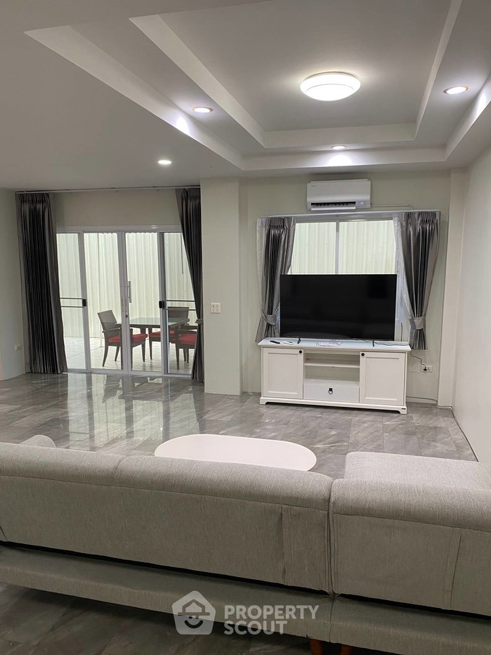 picture Pet-Friendly 3-BR 304 Sqm House At Wonderland 2 Village (ID 3429718) - 30/49