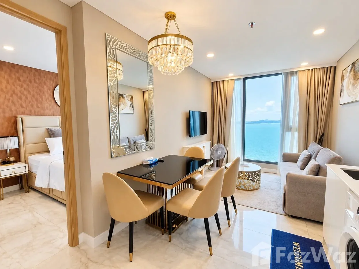 picture Copacabana Beach Jomtien 6790742 - 5/10