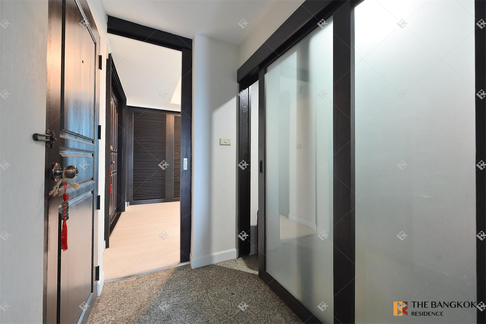 Supalai Place Sukhumvit 39