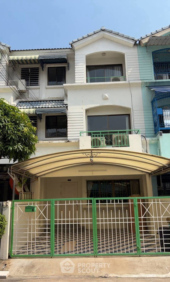 รูป ทาวน์เฮ้าส์ 3 ห้องนอน 150 ตร.ม. ขาย Baan Klang Muang Rama 9 Soi 43 (ID 3428491) - รูปที่ 1/15