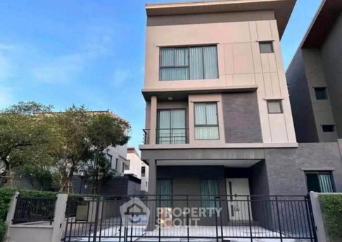 Pet-Friendly 4-BR Townhouse, Baan Klang Muang Ramintra 83 Station (ID 3431369)