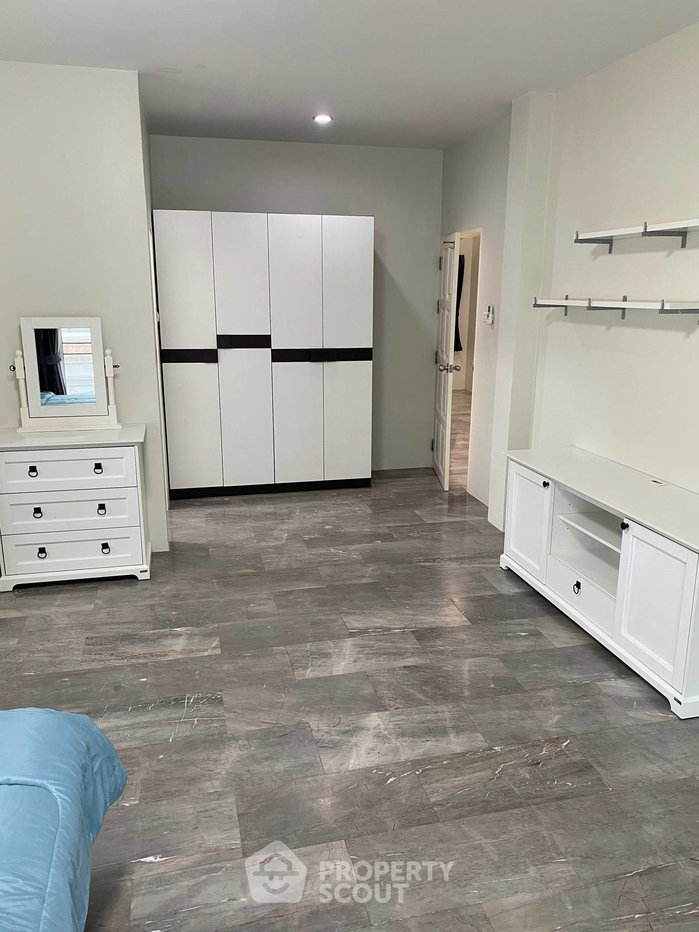 picture Pet-Friendly 3-BR 304 Sqm House At Wonderland 2 Village (ID 3429718) - 19/49