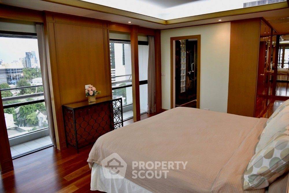 picture Spacious 4-BR 247 Sqm At The Natural Place Near MRT Phetchaburi (ID 1568576) - 6/9