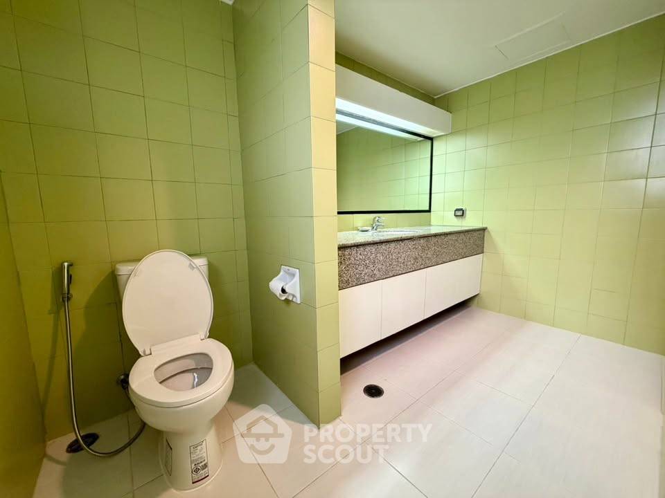 picture Studio Condo at Baan Chan Condominium close to Thong Lo (ID 3427507) - 11/18