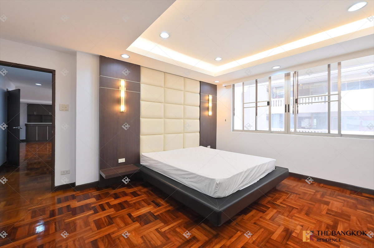 รูป 💖💖 ขายคอนโด 💎 Grandville House 24 3นอน 176ตร.ม. 16MB ✨ Classic Luxury เหนือกาลเวลา พื้นไม้ Herringbone สุดหรู ทำเลดี เหมาะลงทุน - รูปที่ 4/16