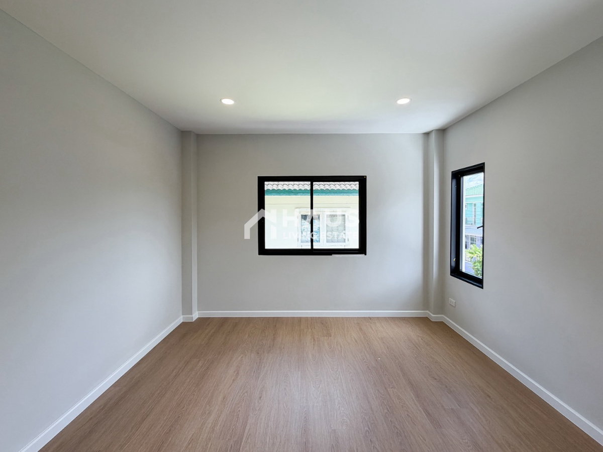 picture Kritsada Nakhon 18 / 4 Bedrooms #HPHU124 - 25/27