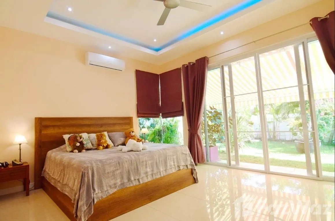 picture 3 Bedroom Villa for sale at Red Mountain Boutique  1369888 - 8/11