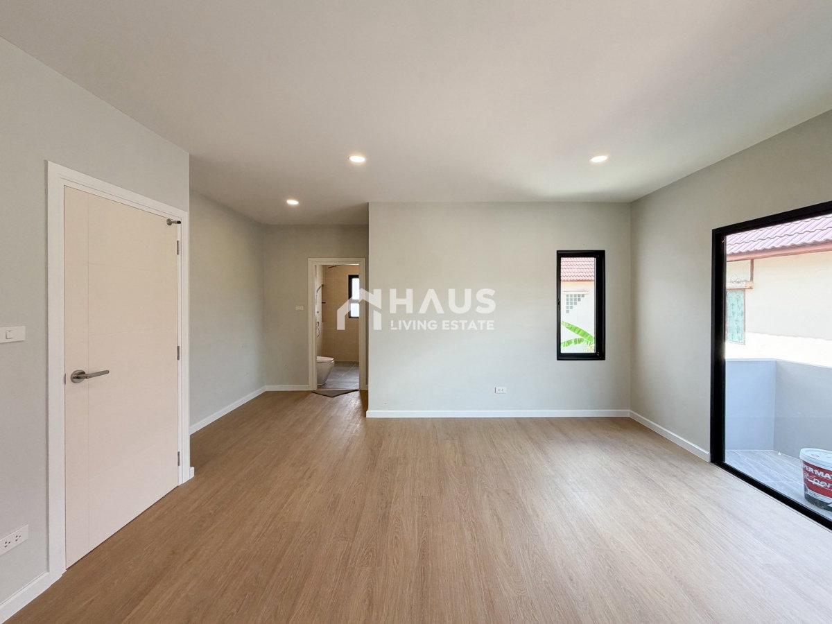 picture Kritsada Nakhon 18 / 4 Bedrooms #HPHU124 - 18/27