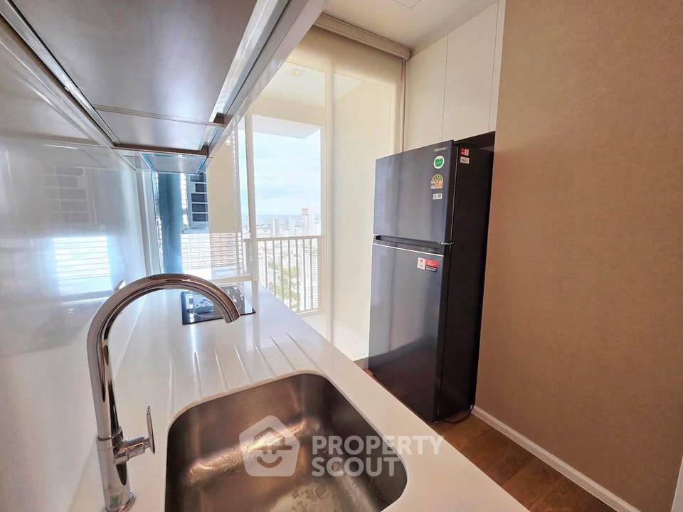 picture 40th-Floor 1-BR The Saint Residences, 100m To MRT Phahon Yothin (ID 3428808) - 3/19