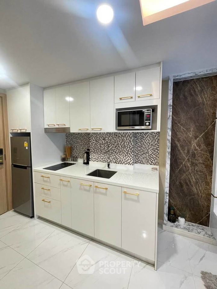 picture 2-BR Condo At Dusit Grand Park 2, Pattaya, 64 Sqm (ID 3430277) - 8/10